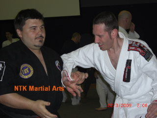 Sensei Jerald Carter (USA) demonstrating on Karl.